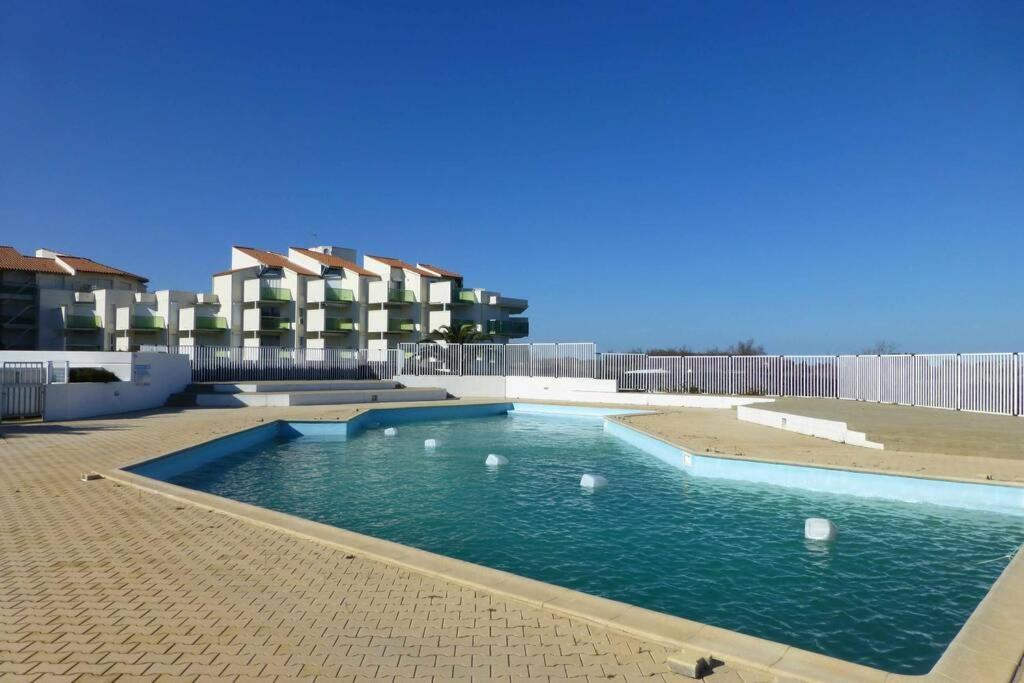 Les Goelettes - Appartement En Rdc Avec Acces Direct A La Plage Saint-Cyprien  Buitenkant foto