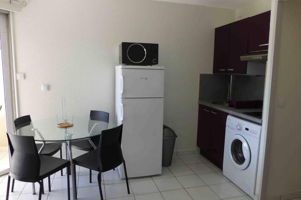 Les Goelettes - Appartement En Rdc Avec Acces Direct A La Plage Saint-Cyprien  Buitenkant foto