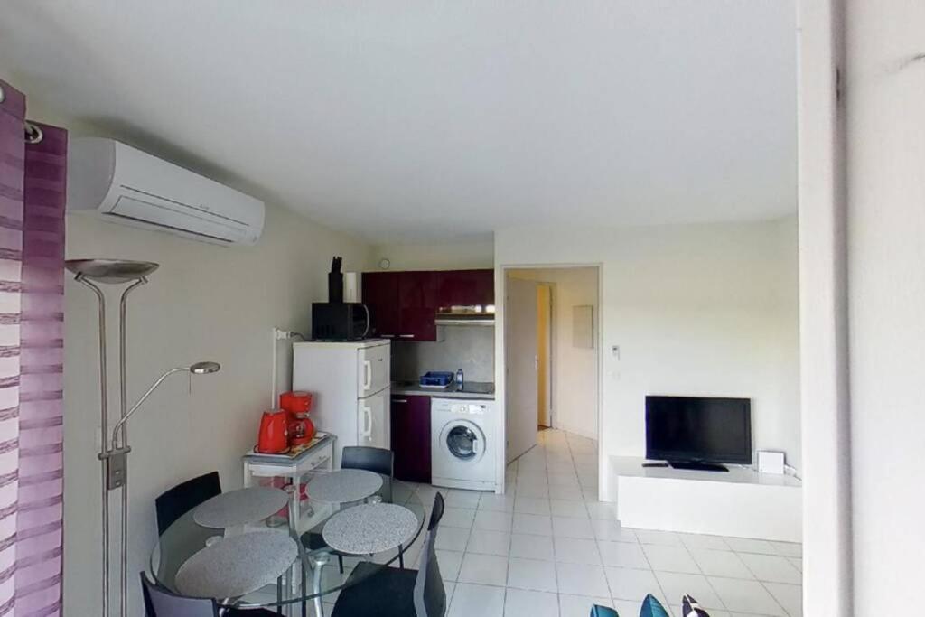 Les Goelettes - Appartement En Rdc Avec Acces Direct A La Plage Saint-Cyprien  Buitenkant foto
